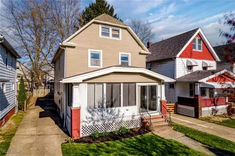 3435 W 123rd St, Cleveland, OH 44111