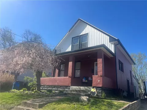 1641 Sharon Ave, Zanesville, OH 43701