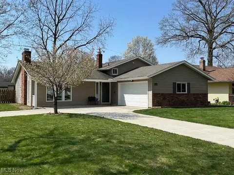 24095 Vincent Dr, North Olmsted, OH 44070