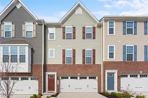 4006 N Steels Cir, Stow, OH 44224