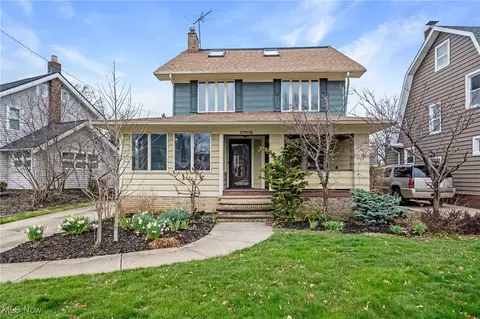 17508 Riverway Dr, Lakewood, OH 44107