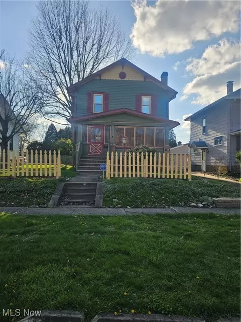 445 N 18th St, Sebring, OH 44672