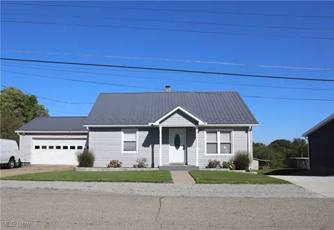 156 Mary St, Steubenville, OH 43952
