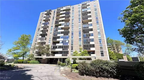 25801 Lake Shore Blvd #86, Euclid, OH 44132