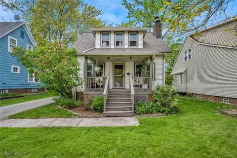 1578 Temple Ave, Mayfield Heights, OH 44124