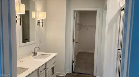 604 Cedarwood Trl, Elyria, OH 44035 photo 7