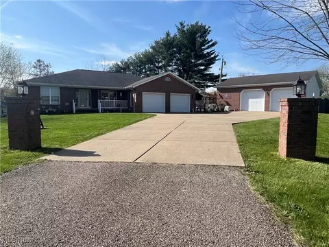 45446 Maple View Cir, Caldwell, OH 43724