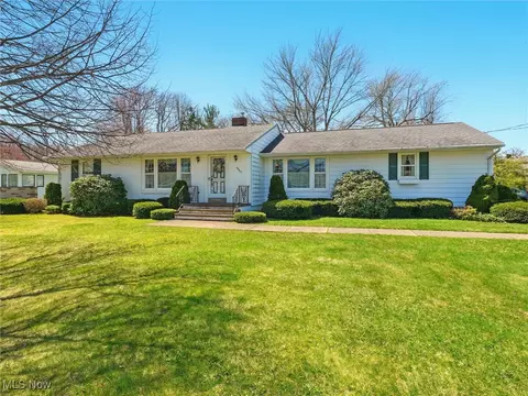 6407 Hiram Ave, Ashtabula, OH 44004