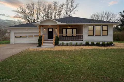 29924 Wolf Rd, Bay Village, OH 44140