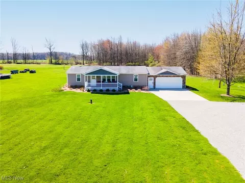 13355 N Palmyra Rd, North Jackson, OH 44451