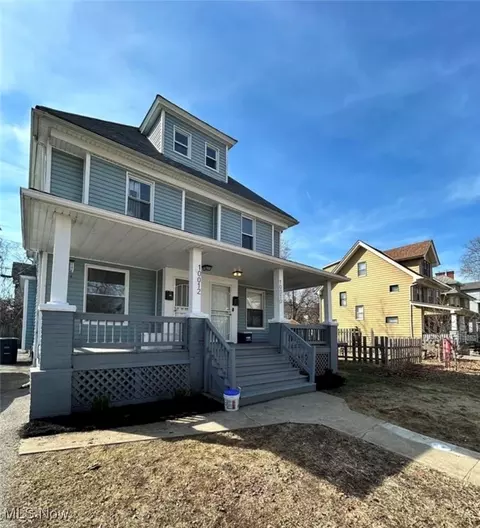 10010 North Blvd, Cleveland, OH 44108