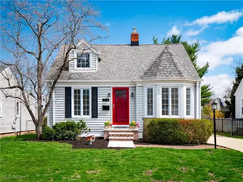415 Glen Park Dr, Bay Village, OH 44140