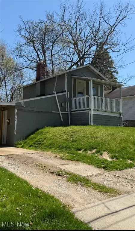 877 Garfield St, Akron, OH 44310