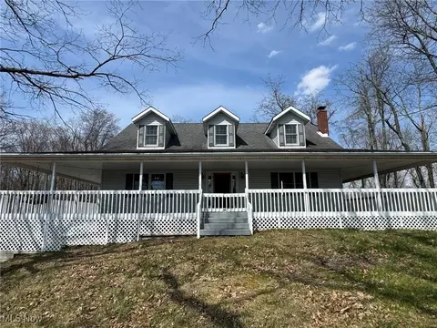 3009 SE Pebble Rd SE, Carrollton, OH 44615