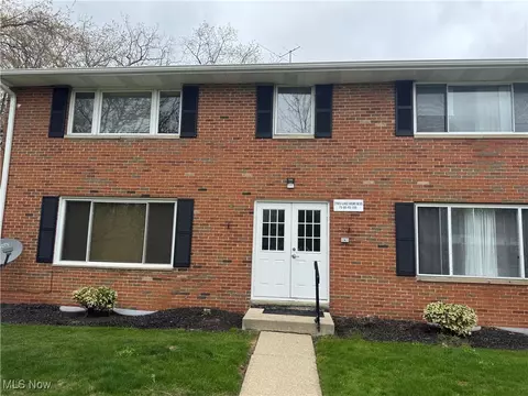 27651 Lake Shore Blvd #10D, Euclid, OH 44132
