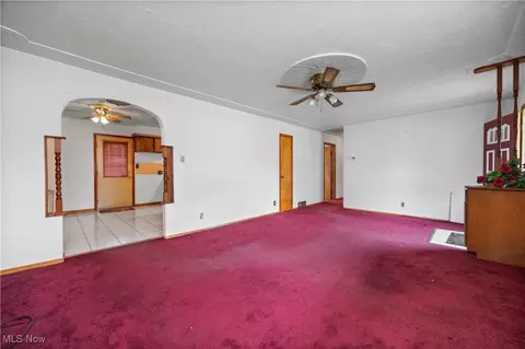 631 State St, Elyria, OH 44035 photo 6