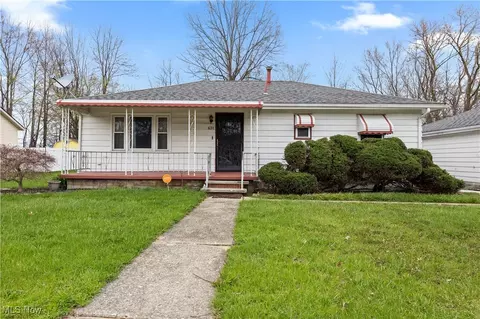 631 State St, Elyria, OH 44035