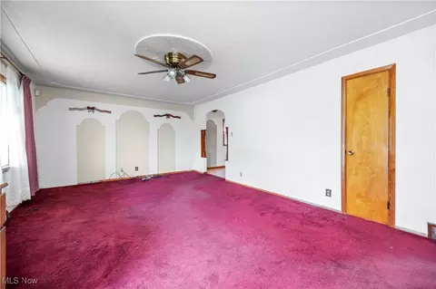 631 State St, Elyria, OH 44035 photo 5