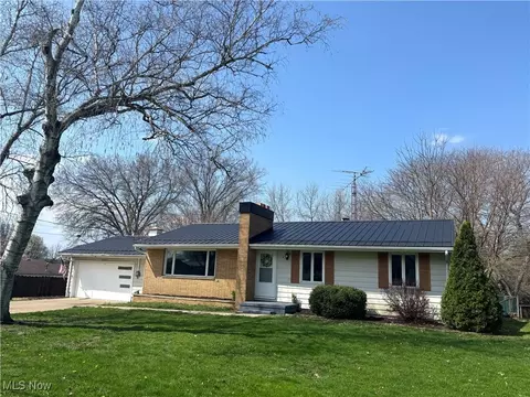 3365 Edgewood Dr, Wooster, OH 44691