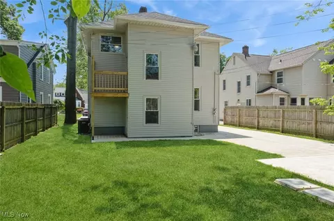 338 Denison Ave, Elyria, OH 44035 photo 2