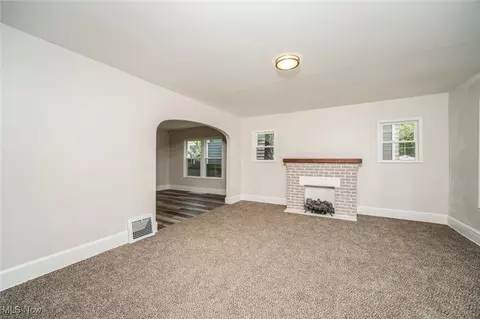 338 Denison Ave, Elyria, OH 44035 photo 4