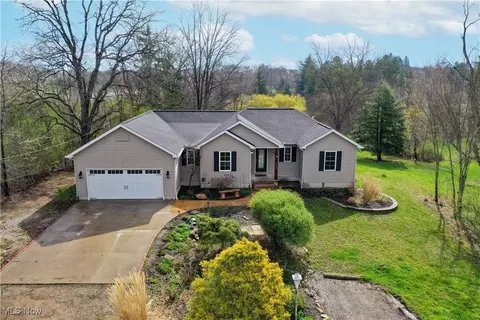 9532 Page Rd, Streetsboro, OH 44241