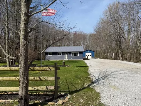 6584 Paine Rd, Leroy, OH 44077