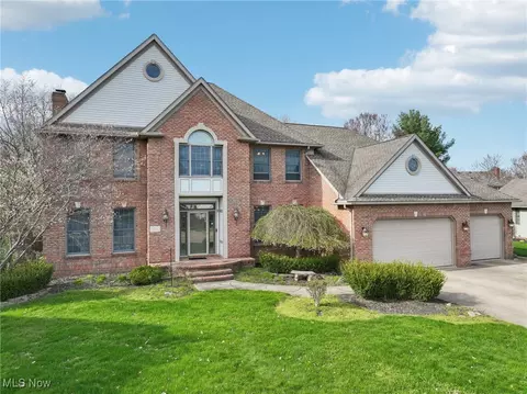 840 Olde Orchard Dr, Tallmadge, OH 44278