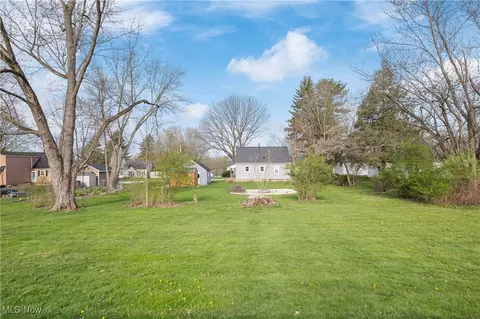 Exterior - 144 Westgate Ave, Wadsworth, OH 44281 photo 2 of 3