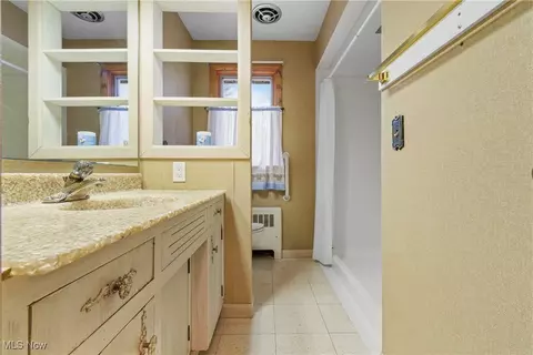 Bath - 144 Westgate Ave, Wadsworth, OH 44281 photo 1 of 3