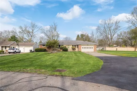 Exterior - 144 Westgate Ave, Wadsworth, OH 44281 photo 1 of 3