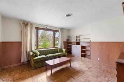 Living - 144 Westgate Ave, Wadsworth, OH 44281 photo 3 of 4