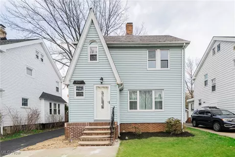 1607 Maple Rd, Cleveland Heights, OH 44121