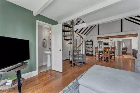 29437 Eddy Rd, Willoughby Hills, OH 44092 photo 12
