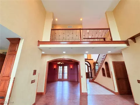 3065 Perry Dr NW, Canton, OH 44708 photo 5