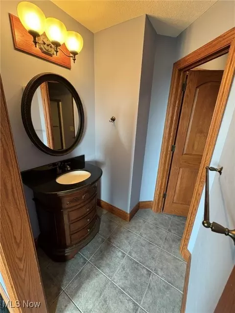 3065 Perry Dr NW, Canton, OH 44708 photo 20