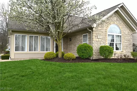 502 Timberline Dr #502, Columbiana, OH 44408