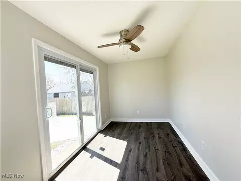 2434 E 33rd St, Lorain, OH 44055 photo 24