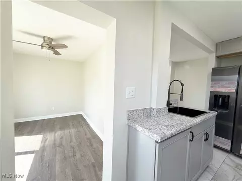 2434 E 33rd St, Lorain, OH 44055 photo 21