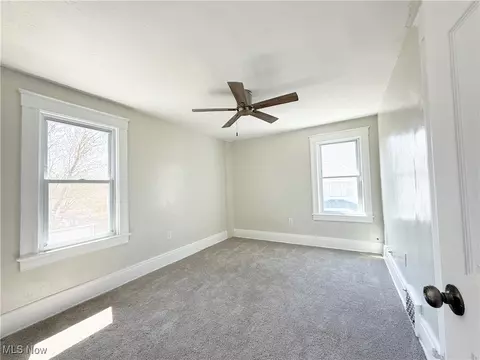 2434 E 33rd St, Lorain, OH 44055 photo 31