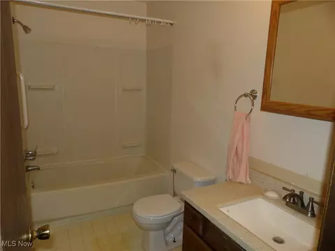 Bath - 9019 Horn Rd, Windham, OH 44288 photo 1 of 1
