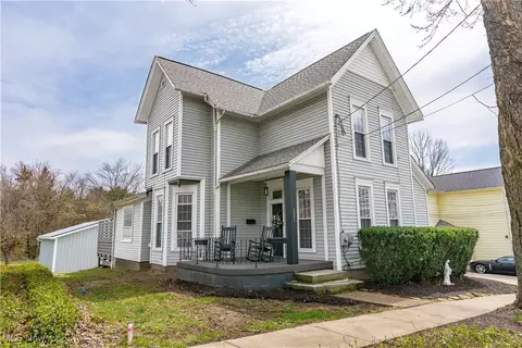 121 S Portage St, Doylestown, OH 44230