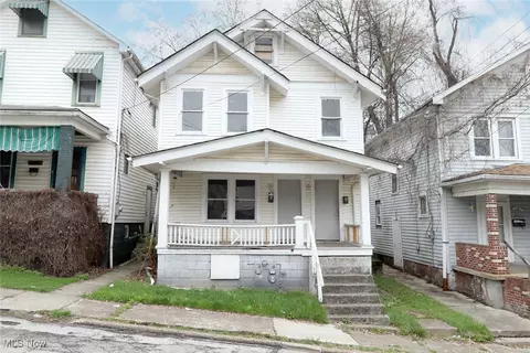 741 Kendall Ave, Steubenville, OH 43952