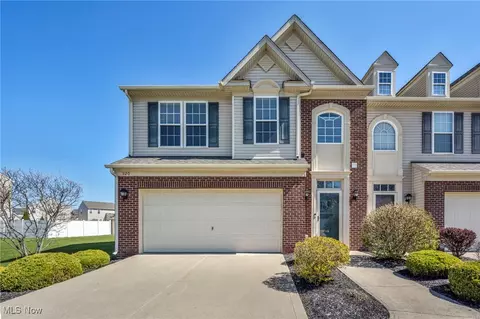 920 Tradewinds Cv, Painesville, OH 44077