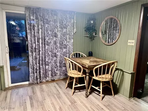 Dining - 1302 Dover Ave, Dover, OH 44622 photo 1 of 1