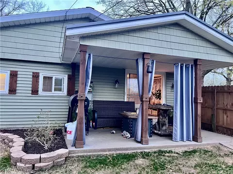 Exterior - 1302 Dover Ave, Dover, OH 44622 photo 5 of 7