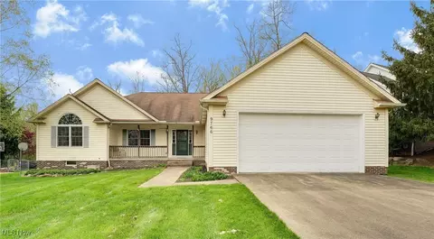 9766 Firestone Ln, Macedonia, OH 44056