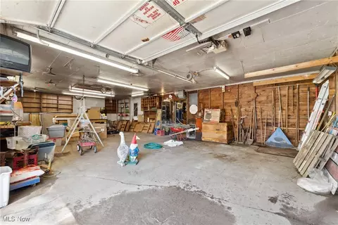 3307 Lincoln St E, Canton, OH 44707 photo 8
