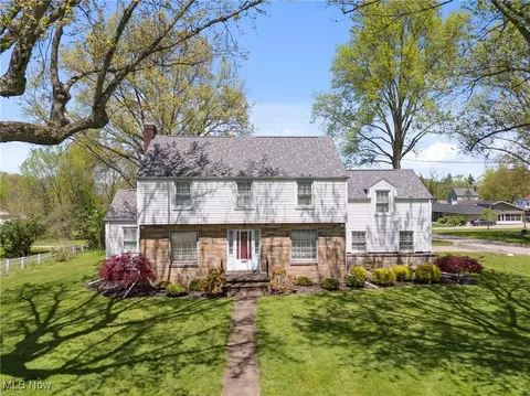3307 Lincoln St E, Canton, OH 44707