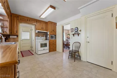 3307 Lincoln St E, Canton, OH 44707 photo 22